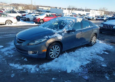 2011 Mazda Mazda6 I Touring z USA, uszkodzony, nr VIN 1YVHZ8CH1B5M21654